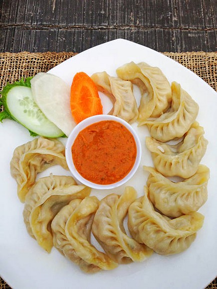  Momo chấm tương ớt cay sepen của người Tạng